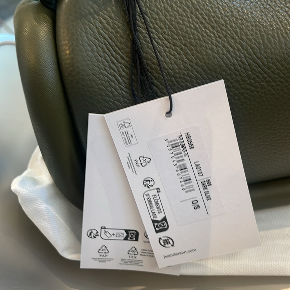 SOLD!!!!! NWT JW ANDERSON THE BUMPER BAG IN DARK OLIVE. - Picture 13 of 13